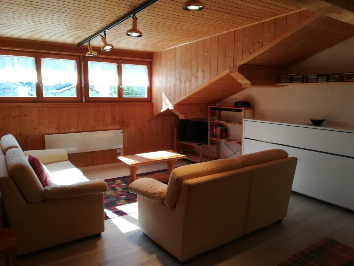 Confortevole Mansarda Di Montagna Poschiavo Kültér fotó